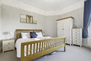 Alices Ground floor apartment near Southwold Pier