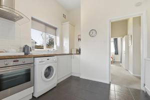 Alices Ground floor apartment near Southwold Pier