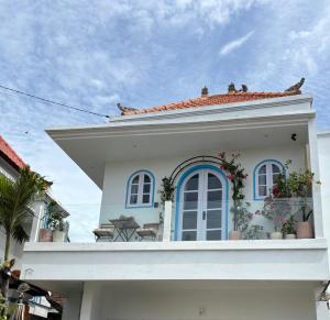 Stylish Sea Studio - Steps to Seseh Beach