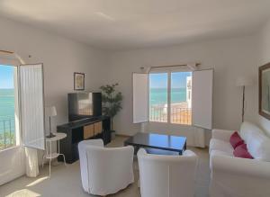 Magnífico alojamiento a 3 metros de la playa y en la Plaza del Castillo