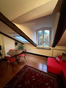 Panoramic apartment overlooking the Po River