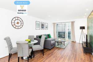 Masshouse 2BDR Flat By Emporium Property Management Short Lets & Serviced Accommodation Birmingham With Balcony & Close To Central Massplaza