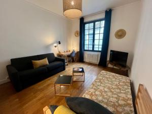 HYPER CENTRE 4 RUE EMILE ZOLA BELLECOUR JACOBINS CELESTINS Wifi ASCENSEUR