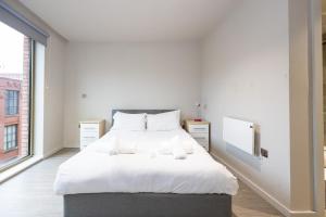 Chic 2Bed Near Castlefield Canals-4min To Station