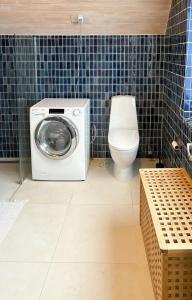 Renovated Fishermans House On Large Natural Plot