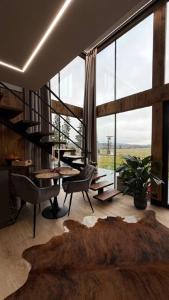 Lodge Amore - Mirrored Forest Retreat