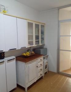 Apartamento com 3 quartos na Praia Enseada, Guarujá