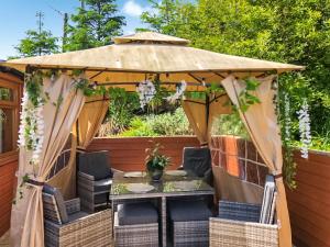 Cow Boy Cabin - Uk47145