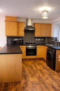 Spacious 2 Bedroom Apartment in Altrincham Sleeps 6