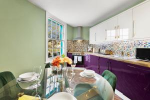 Harbourside Heaven in Bristol - Sleeps 8