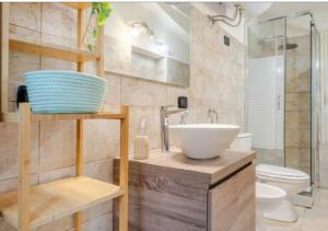 Spazio apartments Archi - La casetta al centro