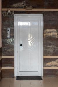 SkyView New Maisonette with private Parking