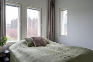 Stylish two-storey home, parking and sauna