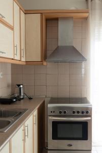 SkyView New Maisonette with private Parking