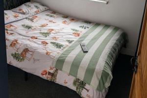 Cabin at Animal Rescue Sanctuary - Sleeps 2