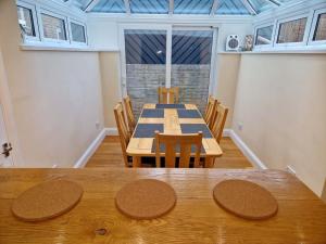 Broadstairs Hideaway With Parking