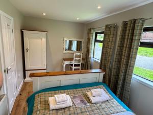 Bluebell Lodge 11 with Hot Tub