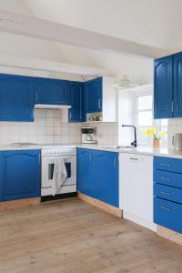 Thatched Farm By The North Seas Wide Shores