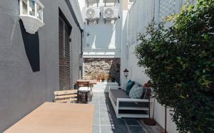 Dixon - Chic 1-Bed in Shared Guesthouse