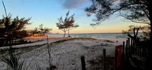 Refúgio beira mar na praia grande