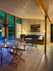 Architect-Designed Wooden House In Tisvilde Lunde