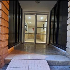 Small and Comfortable & Apartment