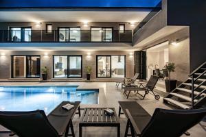 Villa Malena near Medulin for 8 persons with 51 m2 heated pool, wellness & beautiful sea view