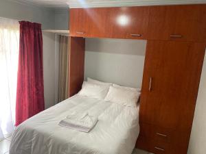 Ikhutseng Guesthouse