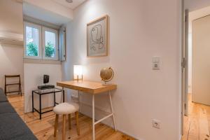 Condessa II by Innkeeper