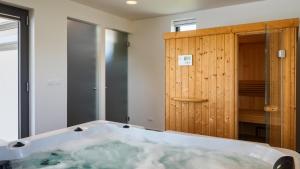 Luxury villa Nada with pool in Tinjan