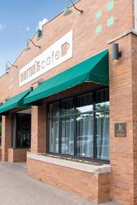 Urban Oasis Robbinsdale - private 2 bedrooms