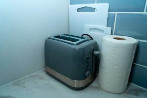 Blackpool Seaside Retreat for 6, Seafront Location, Free Parking & WiFi