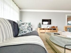 Coastal Hospitality - Beach Club G07