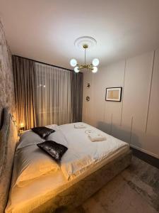 Royal apart on Svobody 6-8 Avenue