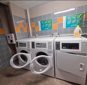 Nice comfortable pool studio 2 min from MTP