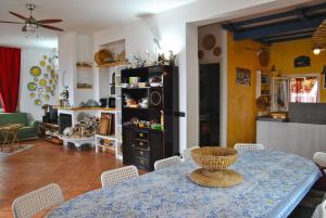 Villa Giulia con piscina vista mare