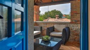 Rustic Villa Simone with outdoor pool in Porec