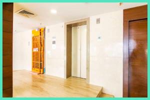 HOTEL ROYAL C-DIVYA DHAM PALACE - Near Shree Kashi Vishwanath Temple - Free Wi-Fi and Parking Facilities , Fully Air Conditioned Hotel - Comfortable & Serene Stay Near Spiritual Destinations