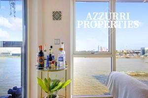 Monthly Stays at Isle of Dogs by Azzurri Properties Short Lets & Serviced Accommodation Barnet with Balcony with Nice Views and Free Wi-Fi