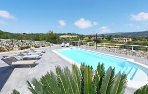 Cozy Home In Floridia