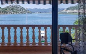 Gorgeous Apartment In Rogotin-Ploce With Wifi