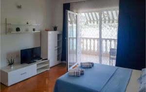 Gorgeous Apartment In Rogotin-Ploce With Wifi