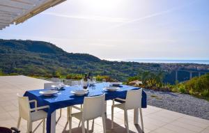 2 Bedroom Stunning Home In San Nicola Arcella