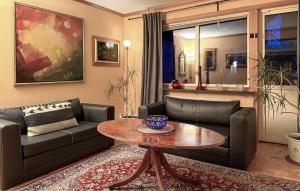 4 Bedroom Pet Friendly Home In Karlstad