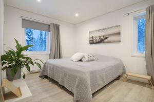 Luxury Lakeside Villa By Lapland Host