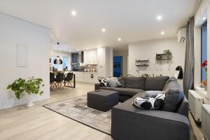 Luxury Lakeside Villa By Lapland Host