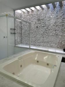 Casa a 3 minutos na praia do forte