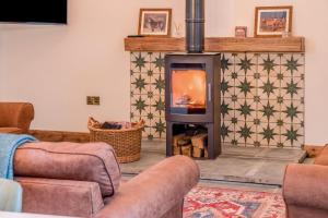 3 Bed in Dulverton oc-t32975