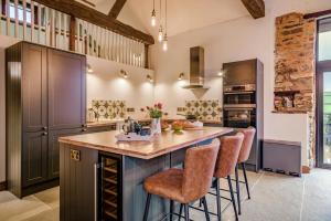 3 Bed in Dulverton oc-t32975