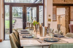 3 Bed in Dulverton oc-t32975